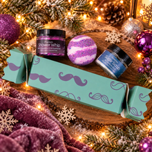 Load image into Gallery viewer, Christmas Bath &amp; Body Crackers
