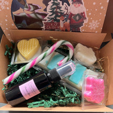 Load image into Gallery viewer, Christmas gift box
