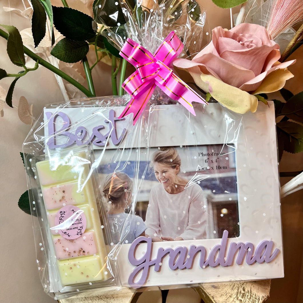 Large Grandma Frame and Snap Bar